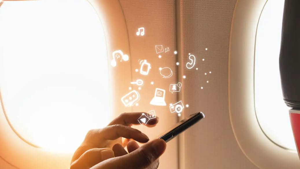airline social media